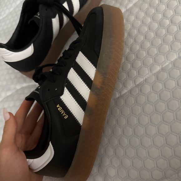 Adidas Samba Black with White Stripes - Picture 2 of 4